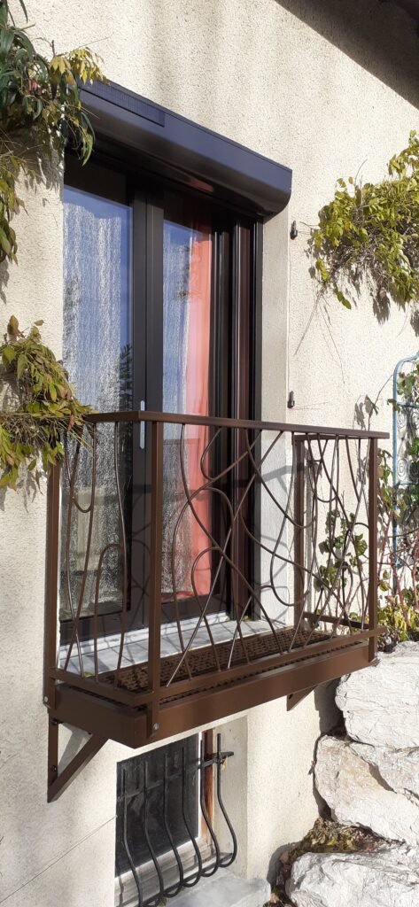 petit balcon acier et epoxy