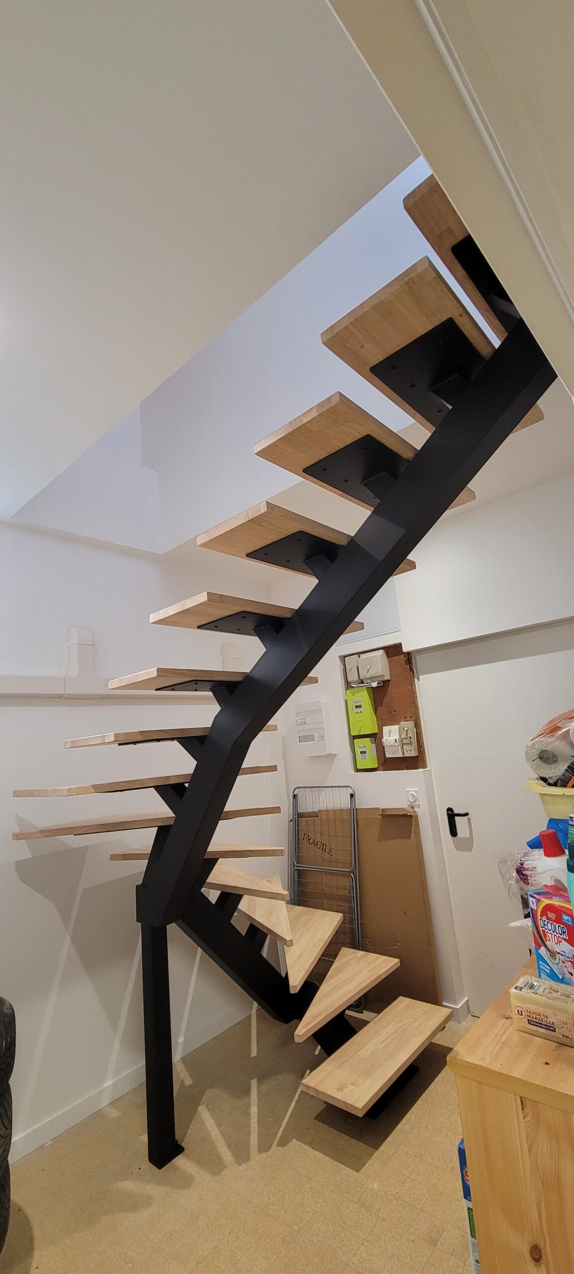escalier limon central marches bois